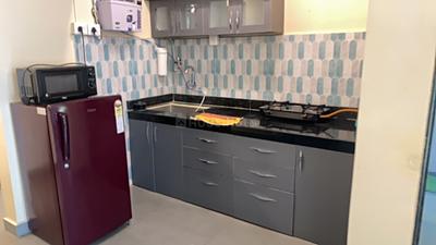 Kitchen Image of 550 Sq.ft 1 BHK Apartment / Flat for rent in Pune Cantonment Pune for Rs. 35000