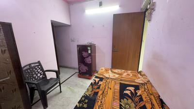 Bedroom Image of 400 Sq.ft 1 RK Builder Floor for rent in Patel Nagar New Delhi for Rs. 14000