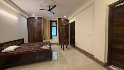 Bedroom Image of 1500 Sq.ft 3 BHK Builder Floor for rent in Vasant Kunj New Delhi for Rs. 60000