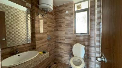 Image of 950 Sq.ft 2 BHK Apartment / Flat for sale in Unitech Uniworld Gardens 2, Sector 47, Gurgaon for Rs. 15000000