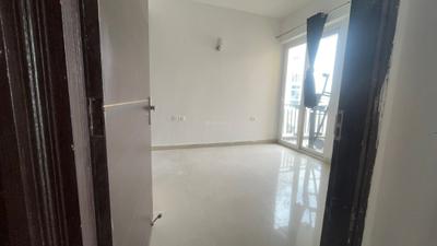 Bedroom Image of 900 Sq.ft 2 BHK Apartment / Flat for rent in Sikka Karnam Greens, Sector 143B Noida for Rs. 26000