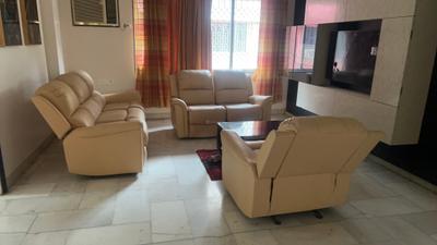 Living Room Image of 3500 Sq.ft 4 BHK Independent House for rent in Chembur Mumbai for Rs. 275000