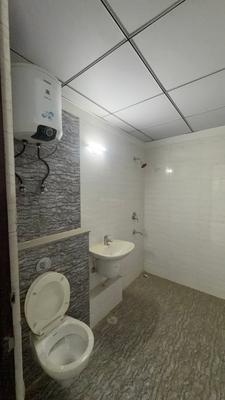 Nirala Estate II Bathroom One 4