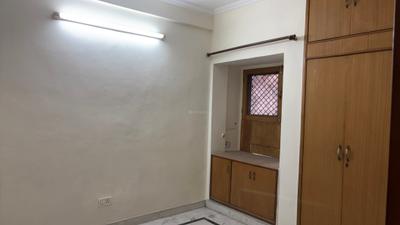Bedroom Image of 1150 Sq.ft 3 BHK Apartment / Flat for sale in Shanti Apartments, Sector 13 Rohini New Delhi for Rs. 20000000