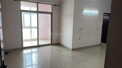Living Room Image of 1200 Sq.ft 2 BHK Apartment / Flat for rent in Mahagun Mascot, Crossings Republik Ghaziabad for Rs. 20000