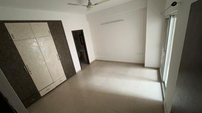 Bedroom Image of 1340 Sq.ft 3 BHK Apartment / Flat for rent in Gulshan Ikebana, Sector 143 Noida for Rs. 32000