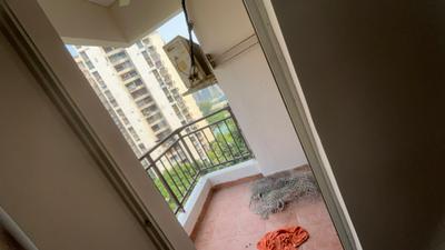 Balcony Image of 1020 Sq.ft 2 BHK Apartment / Flat for rent in Jaypee Kosmos, Sector 134 Noida for Rs. 33000