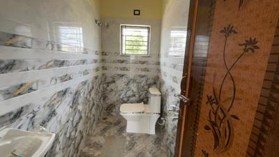 Bathroom Image of 700 Sq.ft 1 BHK Apartment / Flat for rent in Amrutahalli Bengaluru for Rs. 16000