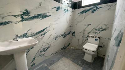 Bathroom Image of 1200 Sq.ft 1 BHK Apartment / Flat for rent in Bommanahalli Bengaluru for Rs. 33999