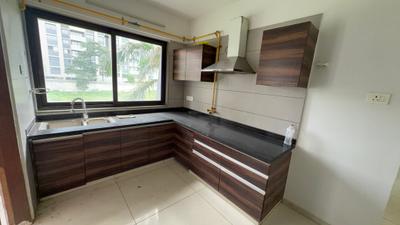 Kitchen Image of 1305 Sq.ft 2 BHK Apartment / Flat for sale in Science City Ahmedabad for Rs. 8600000