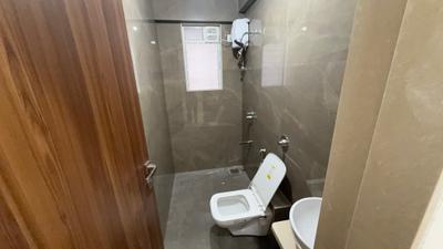 Image of 840 Sq.ft 2 BHK Apartment / Flat for rent in Malad West, Mumbai for Rs. 60000