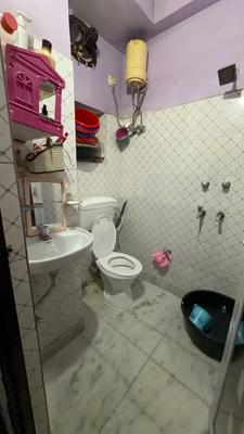 Bathroom Image of 400 Sq.ft 1 RK Apartment / Flat for sale in Baghbazar Kolkata for Rs. 2200000
