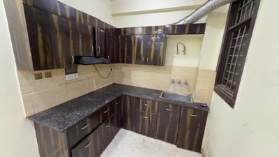 Kitchen Image of 950 Sq.ft 3 BHK Builder Floor for rent in Mayur Vihar Phase 1 New Delhi for Rs. 31000