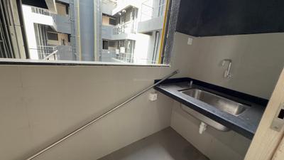 Kitchen Image of 1008 Sq.ft 2 BHK Apartment / Flat for rent in Zen Elite, Kharadi Pune for Rs. 39999