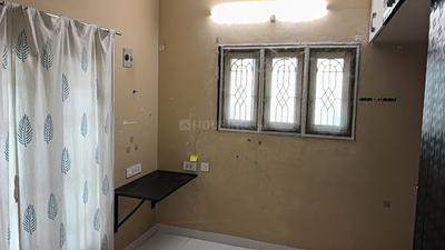 Bedroom Image of 2000 Sq.ft 3 BHK Apartment / Flat for rent in Maraimalai Nagar Chennai for Rs. 30000