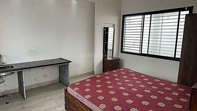Bedroom Image of 860 Sq.ft 1 RK Builder Floor for rent in Vishnu Puri Colony Indore for Rs. 9000