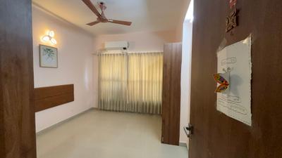 Bedroom Image of 1350 Sq.ft 3 BHK Apartment / Flat for rent in Adani The Meadows, Vaishno Devi Circle Ahmedabad for Rs. 38000