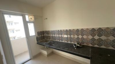 Kitchen Image of 750 Sq.ft 2 BHK Apartment / Flat for sale in Signature Global The Millennia 3, Sector 37D Gurgaon for Rs. 7000000