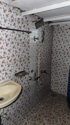 Bathroom Image of 550 Sq.ft 1 BHK Apartment / Flat for sale in Kondhwa Pune for Rs. 1800000