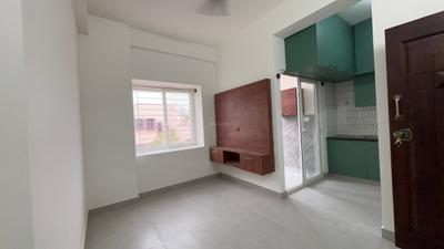 Living Room Image of 654 Sq.ft 1 BHK Apartment / Flat for rent in K R Puram Bengaluru for Rs. 20000