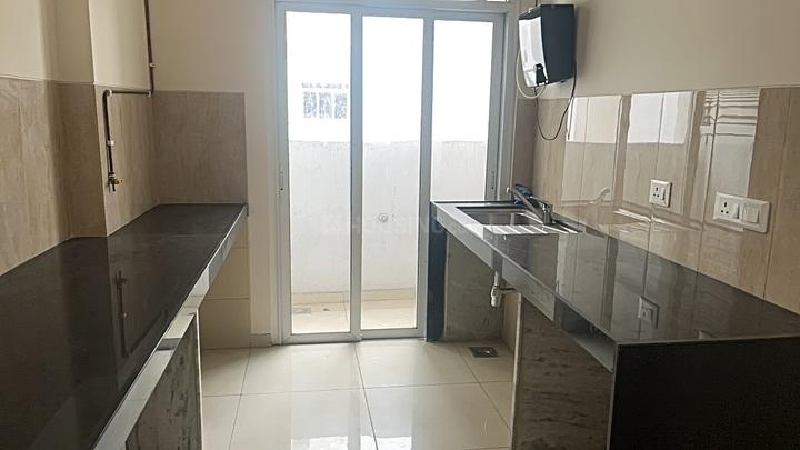 L And T Emerald Isle Main Image 1