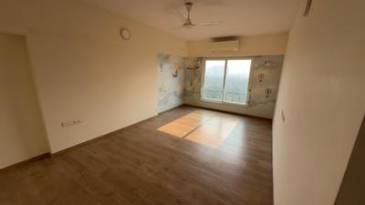 Bedroom Image of 1500 Sq.ft 3.5 BHK Apartment / Flat for sale in Kanakia Paris, Bandra East Mumbai for Rs. 59000000