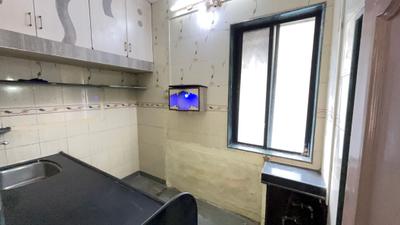 Kitchen Image of 750 Sq.ft 1 BHK Apartment / Flat for rent in Hemoo Kalani Society, Pimpri Pune for Rs. 17500