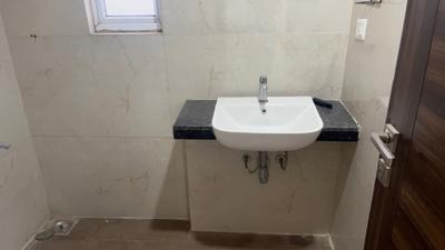 Image of 1304 Sq.ft 2.5 BHK Builder Floor for rent in Smartworld Gems, Sector 89, Gurgaon for Rs. 30000