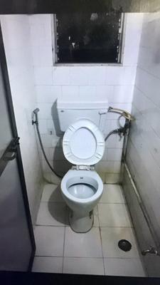 1 BHK Unfurnished Flat