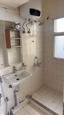 Image of 1377 Sq.ft 3 BHK Apartment / Flat for rent in DLF Ridgewood Estate, DLF Phase 4, Gurgaon for Rs. 65000
