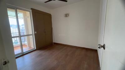 Bedroom Image of 980 Sq.ft 2 BHK Apartment / Flat for rent in Jaypee Kosmos, Sector 134 Noida for Rs. 25000