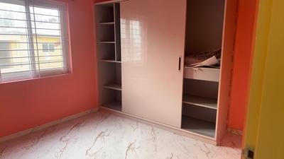 Bedroom Image of 1300 Sq.ft 2 BHK Builder Floor for rent in NRI Layout Bengaluru for Rs. 25000