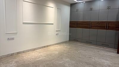 Bedroom Image of 2700 Sq.ft 4 BHK Builder Floor for sale in Paschim Vihar New Delhi for Rs. 40000000