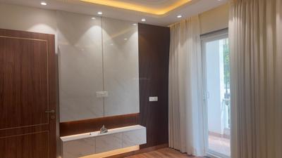 Bedroom Image of 2000 Sq.ft 3 BHK Independent House for sale in BPTP Amstoria , Sector 102 Gurgaon for Rs. 32000000