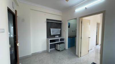 Living Room Image of 1000 Sq.ft 1 BHK Apartment / Flat for rent in BTM Layout 2nd Stage Bengaluru for Rs. 33998