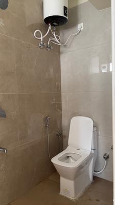 Bathroom Image of 600 Sq.ft 1 BHK Apartment / Flat for rent in Whitefield Bengaluru for Rs. 23000