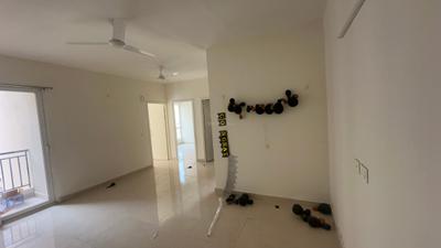 Living Room Image of 750 Sq.ft 2 BHK Apartment / Flat for sale in Signature Global The Millennia 3, Sector 37D Gurgaon for Rs. 7000000