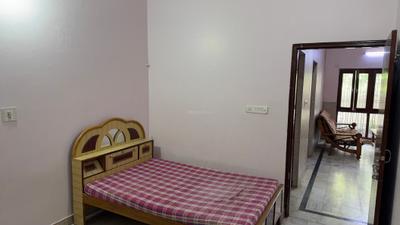 Bedroom Image of 1250 Sq.ft 2.5 BHK Builder Floor for rent in Sikandra Agra for Rs. 17000