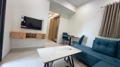 Living Room Image of 700 Sq.ft 1 BHK Builder Floor for rent in Nipania Indore for Rs. 18500