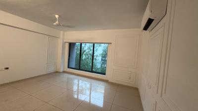 Bedroom Image of 1900 Sq.ft 4 BHK Apartment / Flat for sale in Santacruz West Mumbai for Rs. 135000000