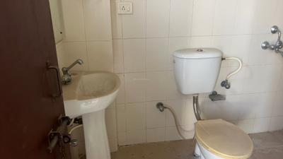 Image of 1500 Sq.ft 4 BHK Apartment / Flat for sale in Utrathiya, Zirakpur for Rs. 6400000