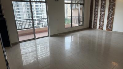 Living Room Image of 2463 Sq.ft 3 BHK Apartment / Flat for sale in Central Park Resorts, Sector 48 Gurgaon for Rs. 75000000