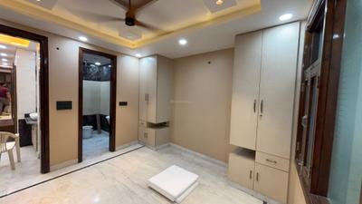 Bedroom Image of 1230 Sq.ft 3 BHK Apartment / Flat for sale in Sector 5 Rohini New Delhi for Rs. 13000000