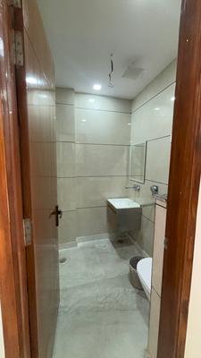 Image of 1450 Sq.ft 4 BHK Apartment / Flat for sale in Sector 4 Rohini, New Delhi for Rs. 12500000