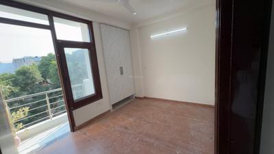 Bedroom Image of 450 Sq.ft 1 BHK Apartment / Flat for rent in Chhattarpur New Delhi for Rs. 17000
