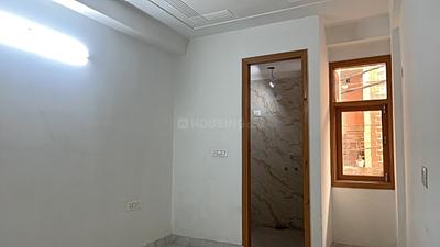 Bedroom Image of 950 Sq.ft 3 BHK Builder Floor for sale in Khanpur New Delhi for Rs. 6850000