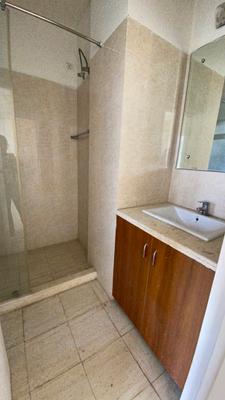 Image of 1700 Sq.ft 3 BHK Apartment / Flat for sale in DLF Regal Gardens, Sector 90, Gurgaon for Rs. 19900000