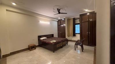 Bedroom Image of 1500 Sq.ft 3 BHK Builder Floor for rent in Vasant Kunj New Delhi for Rs. 60000