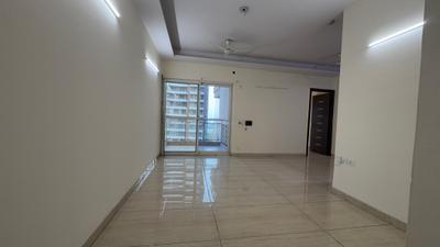 Living Room Image of 1850 Sq.ft 3 BHK Apartment / Flat for rent in Gaurs Sports Wood, Sector 79 Noida for Rs. 46000