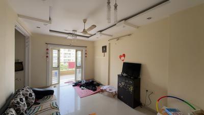 Living Room Image of 1010 Sq.ft 2 BHK Apartment / Flat for sale in GK Lakshdeep Palace, Pimple Saudagar Pune for Rs. 9650000